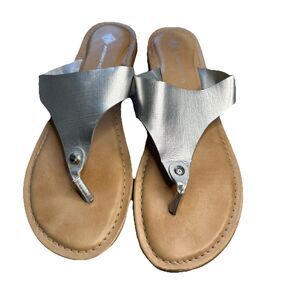 Antonio Melani Lennore Womens Silver Color Leather Flat Sandals Toe Thong 11M